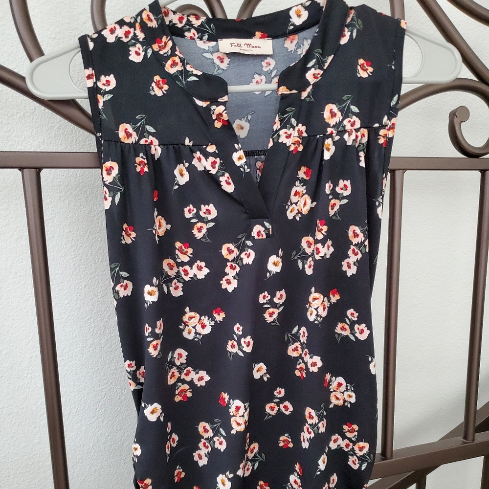 Full Moon Maternity Sleevess Blouse